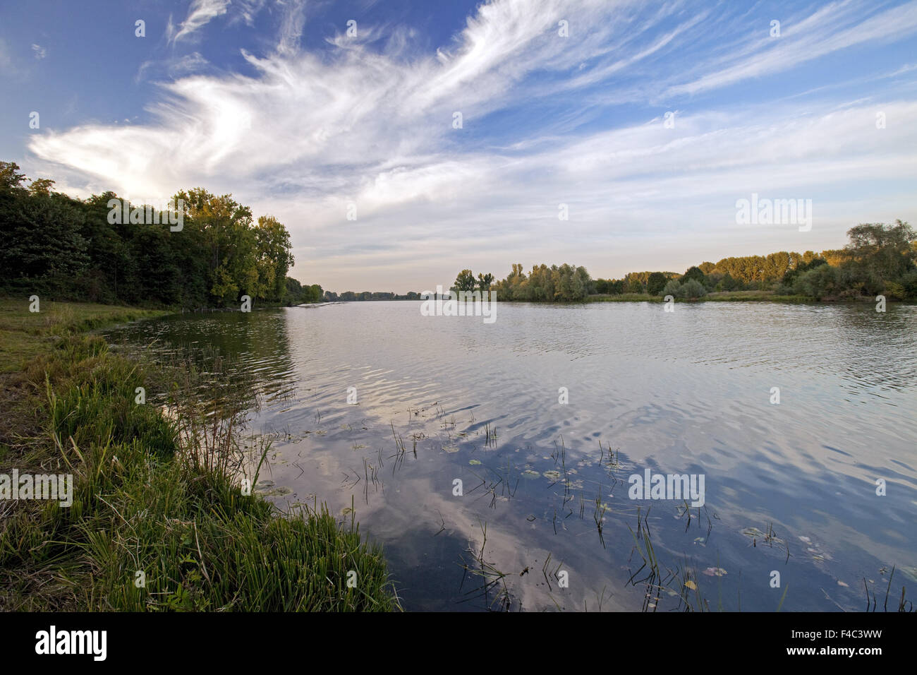 River Vieux Rhin, Xanten, Allemagne Banque D'Images