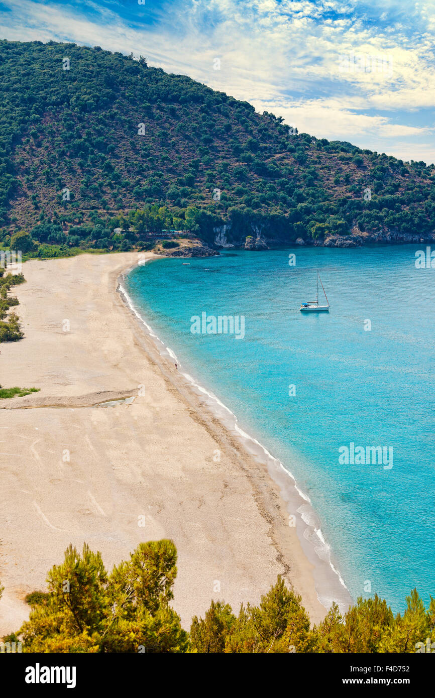 Karavostasi beach à Perdika, Grèce Banque D'Images