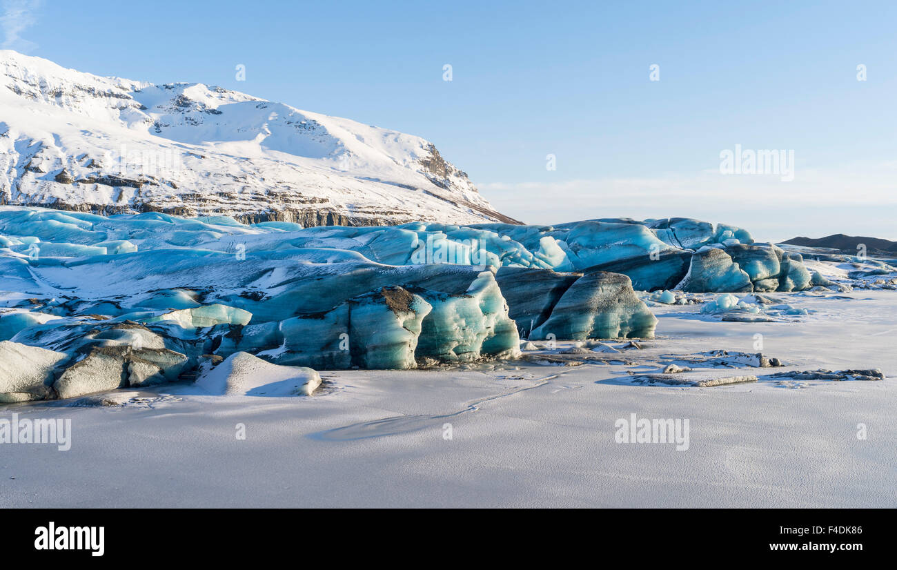 Glacier de Vatnajokull Svinafellsjoekull dans NP en hiver, vue sur le lac glaciaire gelé et la fonte des glaciers, l'Islande, la Scandinavie avant. Tailles disponibles (grand format) Banque D'Images