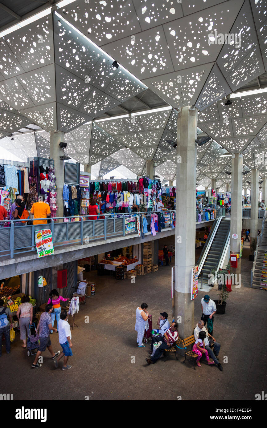 Le Chili, Santiago, Mercado de Abastos, l'intérieur du marché. Banque D'Images