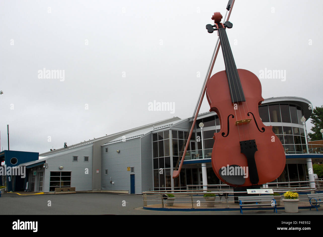 Le Grand Violon situé au terminal maritime de Sydney, en Nouvelle-Écosse Banque D'Images