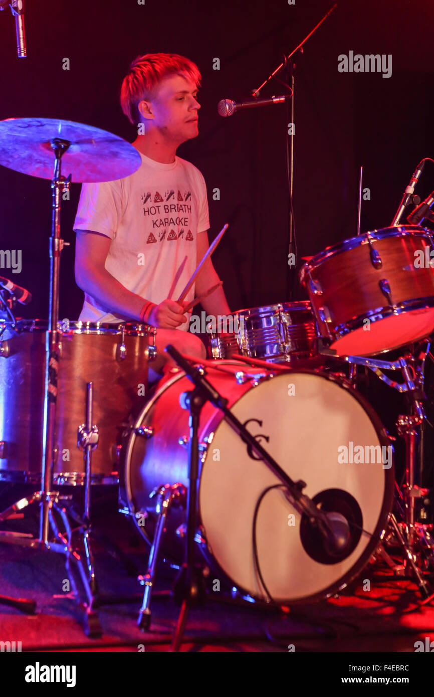 Manchester, UK. 16 octobre 2015. Fonds de fiducie en concert à Sound Control à Manchester. Crédit : Simon Newbury/Alamy Live News. Banque D'Images