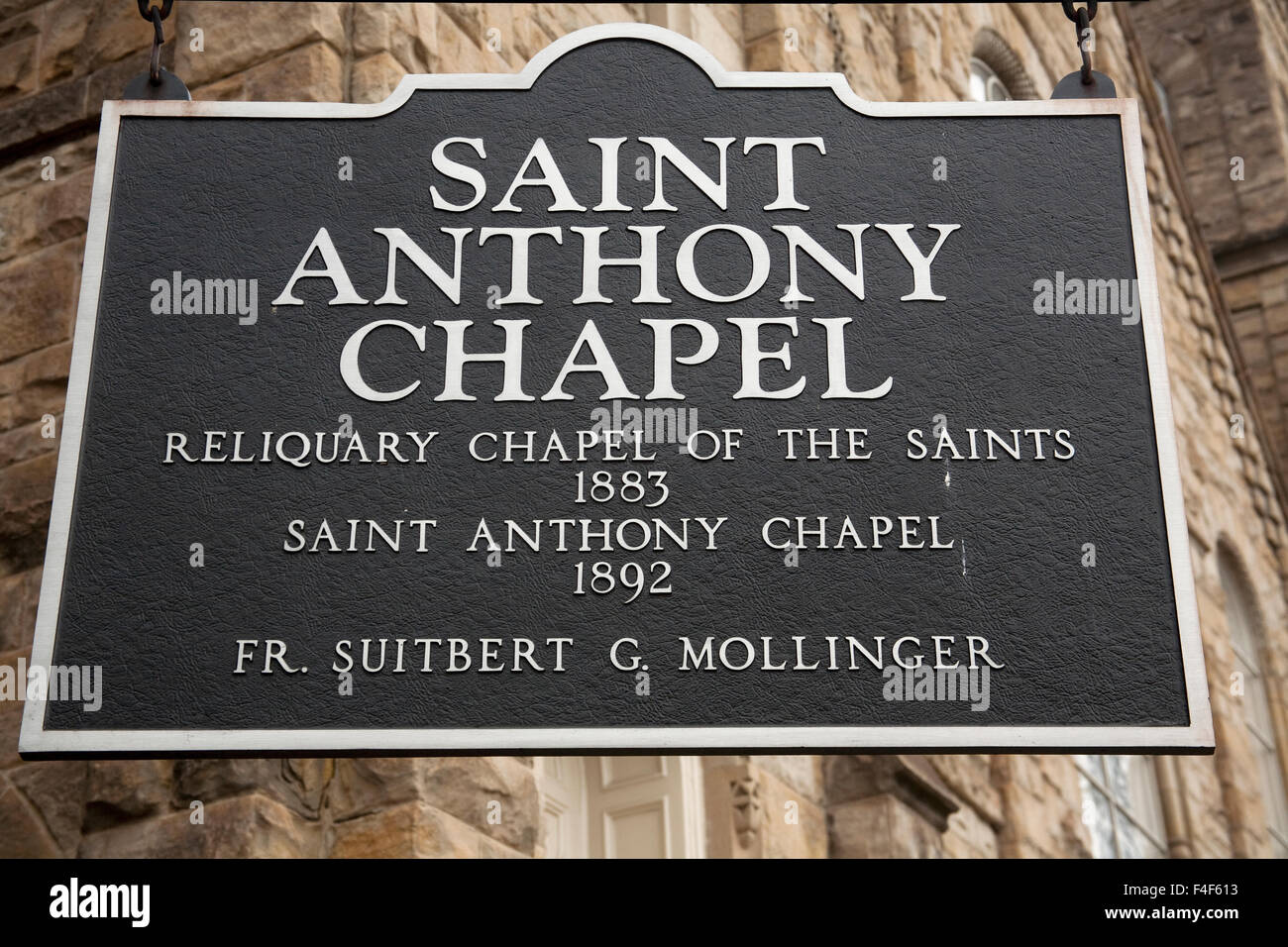 Signe de la célèbre chapelle Saint Antoine sur Troy Hill, Pittsburgh, PA. Banque D'Images