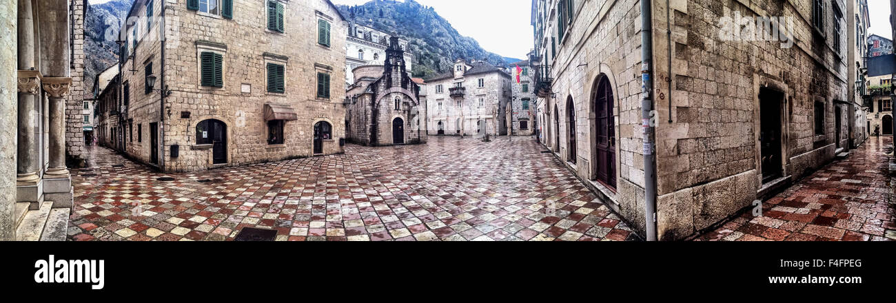 Des rues vides de Kotor Banque D'Images