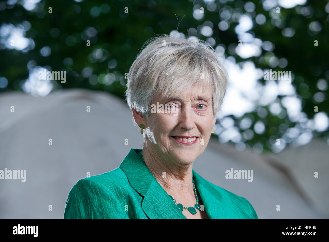 Dame Stella Rimington, DCB, l'auteur britannique et ancien directeur général du MI5, à l'Edinburgh International Book Festival 2015. Edimbourg, Ecosse. 25 août 2015 Banque D'Images