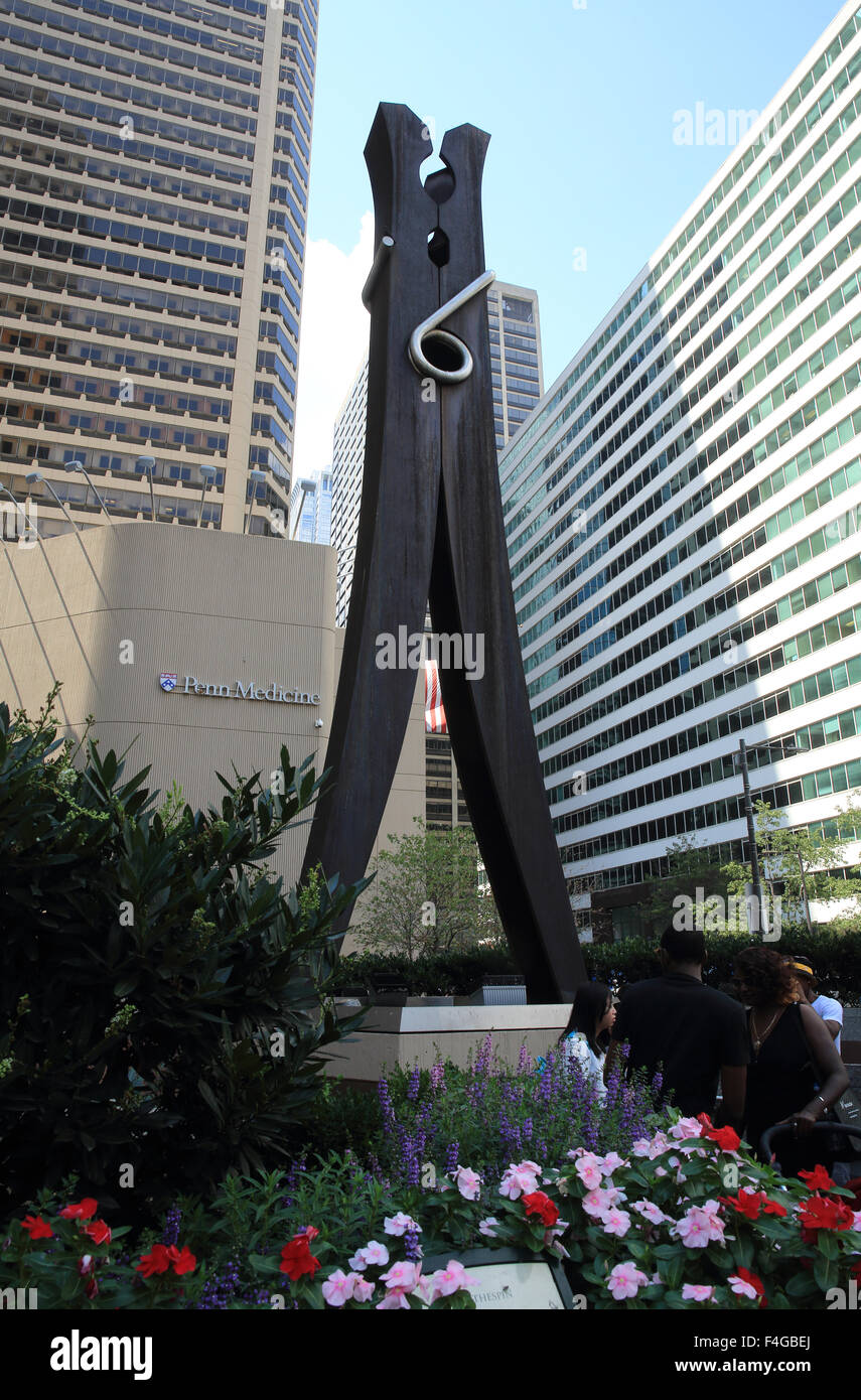 Du célèbre Claes Oldenburg Clothespin' statue, à Philadelphie, Pennsylvanie, USA Banque D'Images