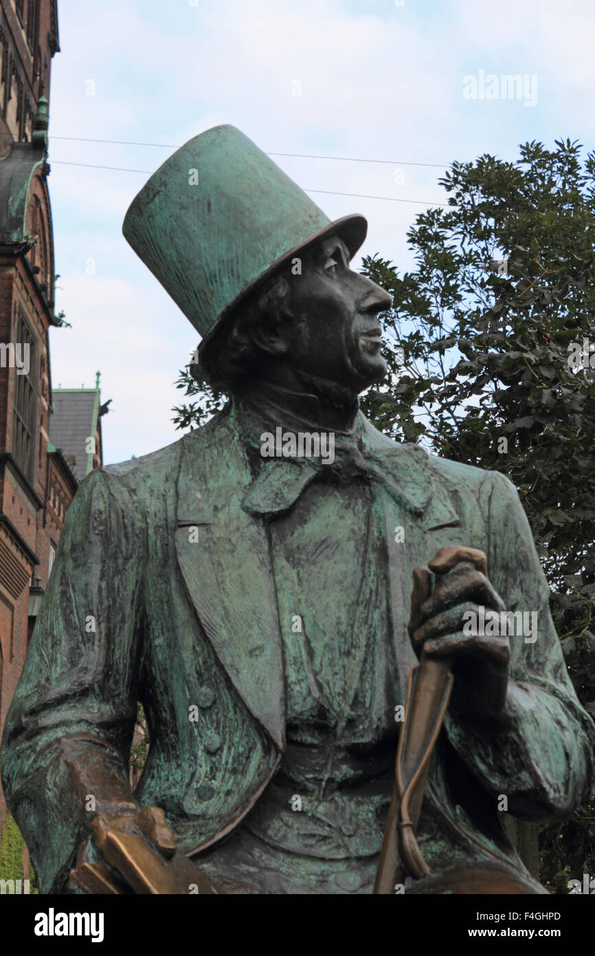 Hans Christian Anderson statue de bronze à Copenhague, Danemark. Banque D'Images