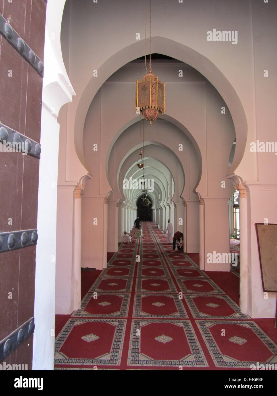 À l'intérieur de la mosquée de Koutoubia, Shabestan, Marrakech, Maroc, Afrique, Banque D'Images