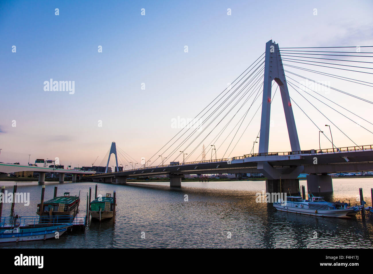 Daishihashi, pont au-dessus de la rivière Tamagawa liens,Tokyo, Tokyo et Kawasaki, préfecture de Kanagawa, Japon Banque D'Images