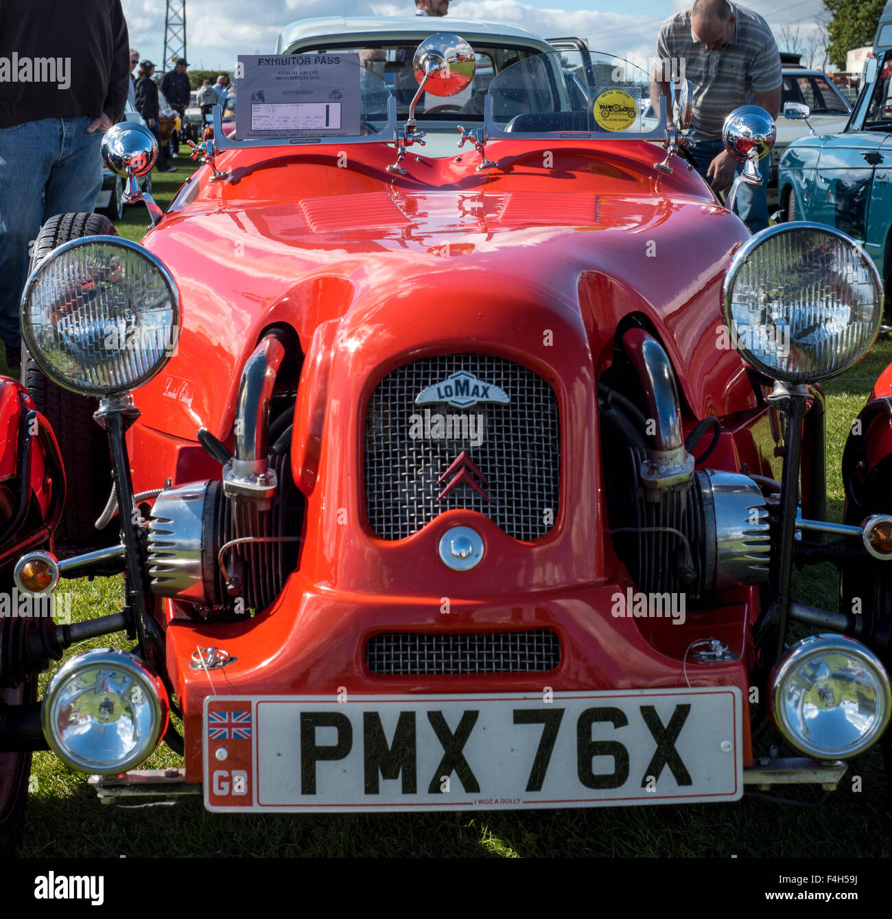 Lomax Kit Car 1981, rouge, les phares, la calandre, les pauses, d'immatriculation, numéros, bonnet, cagoule, argent, des cercles, des tuyaux, des voitures, d'un insigne, Banque D'Images