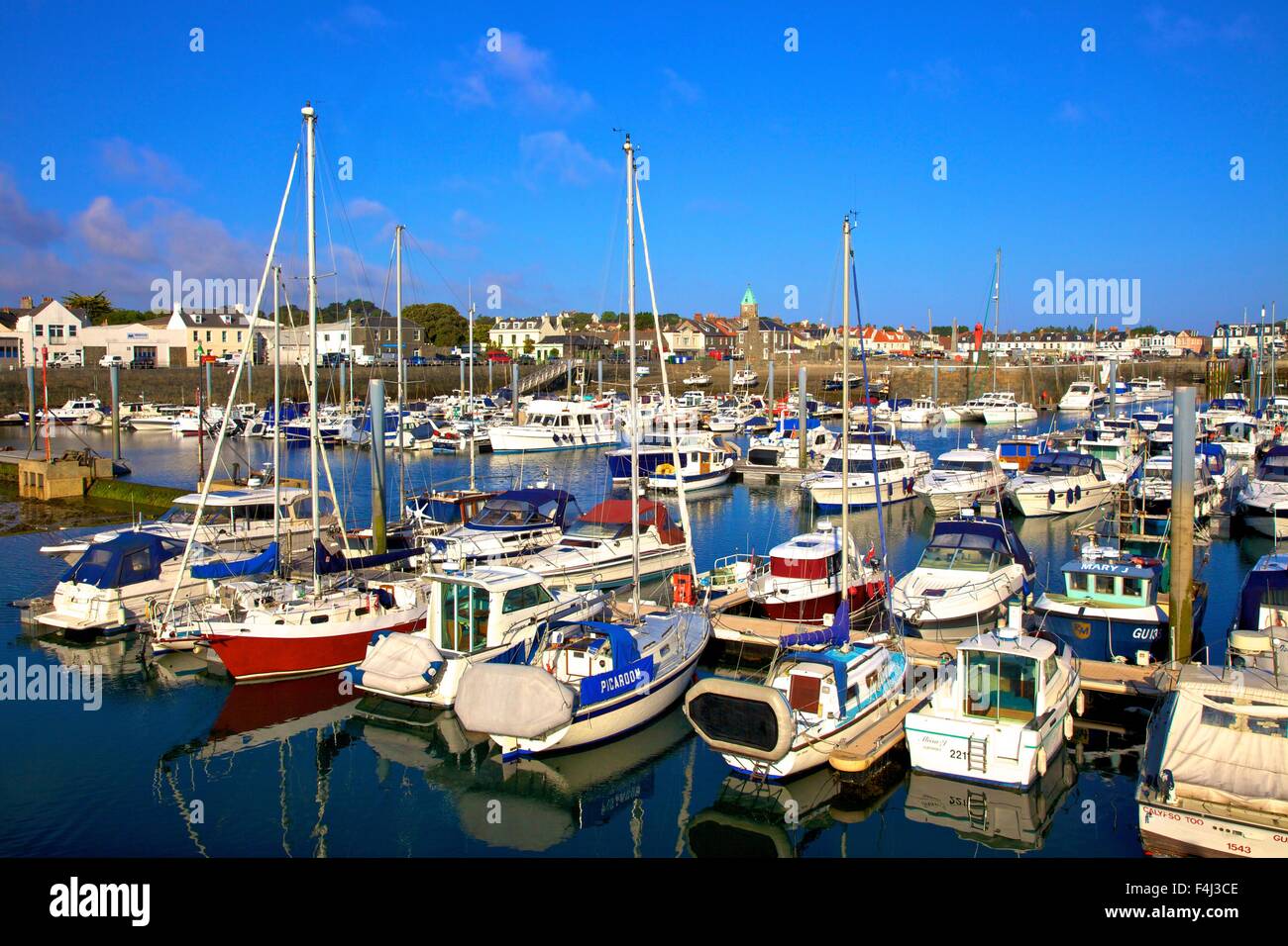 Le port de plaisance de saint Sampson, Guernsey, Channel Islands, Royaume-Uni, Europe Banque D'Images