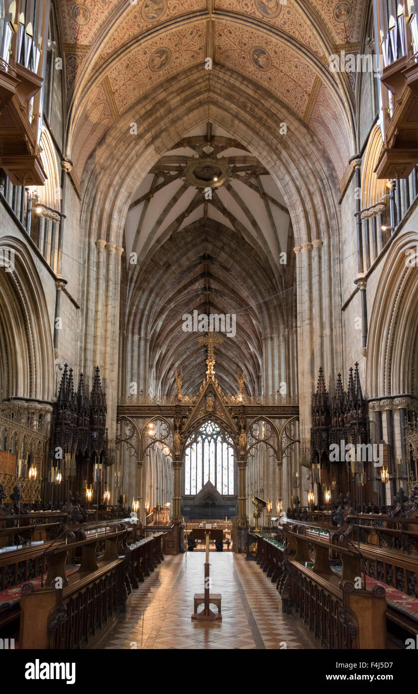 Choeur et nef à l'Ouest, la cathédrale de Worcester, Worcester, Angleterre, Royaume-Uni, Europe Banque D'Images