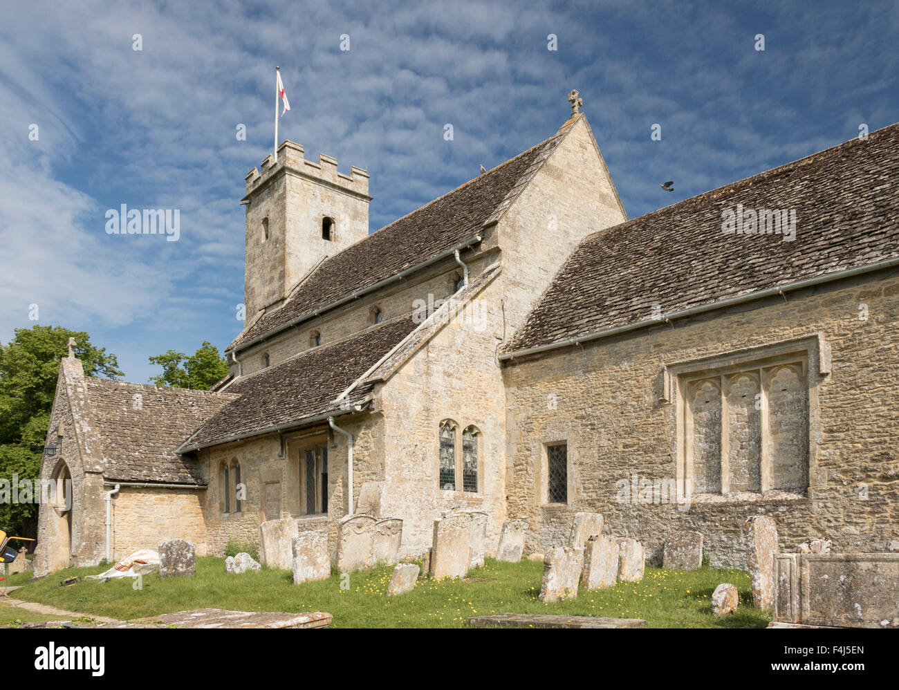 Eglise St Mary, Swinbrook, Oxfordshire, Cotswolds, en Angleterre, Royaume-Uni, Europe Banque D'Images