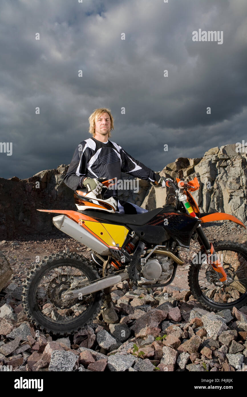 Un pilote de motocross, la Suède. Banque D'Images