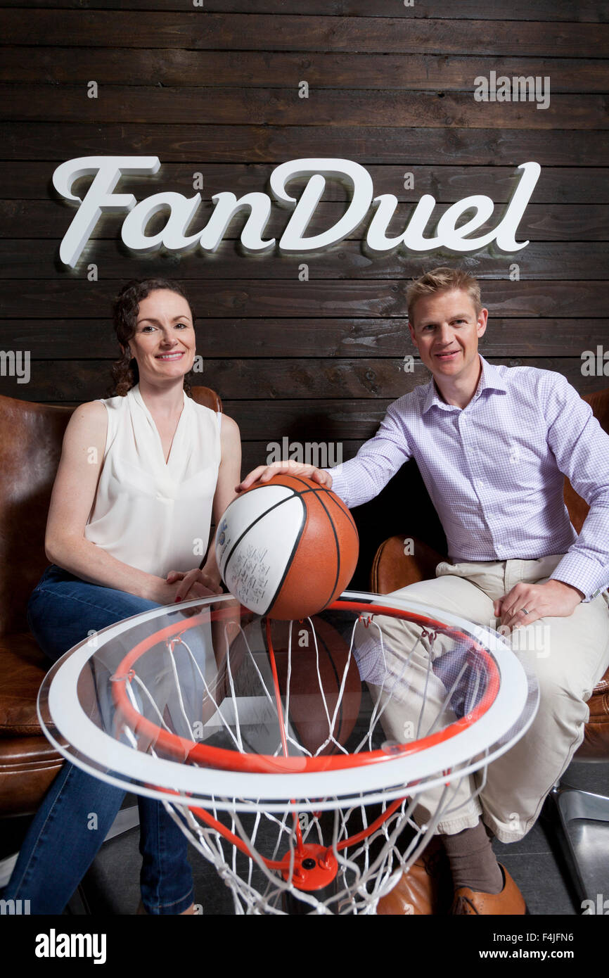 Nigel (à droite) et Lesley Eccles. Co-fondateurs de la plate-forme en ligne fantasy sports, FanDuel. Edimbourg, Ecosse. Banque D'Images