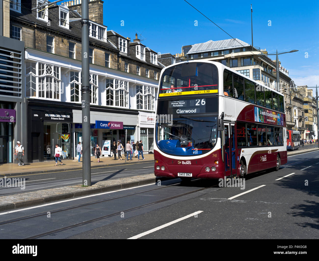 PRINCES STREET d'Édimbourg Édimbourg dh double decker bus Lothian Banque D'Images