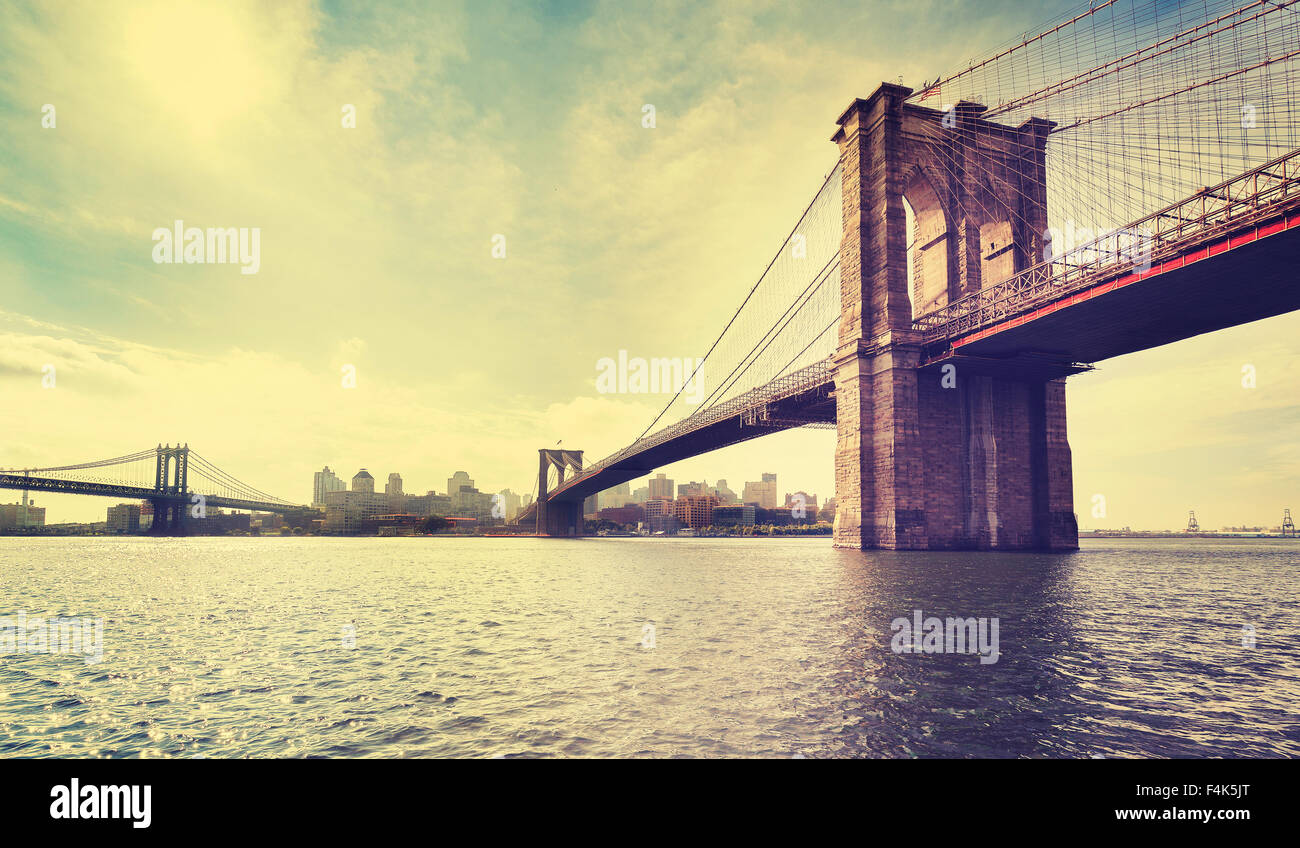 Vintage photo filtrée du pont de Brooklyn à New York City, USA. Banque D'Images