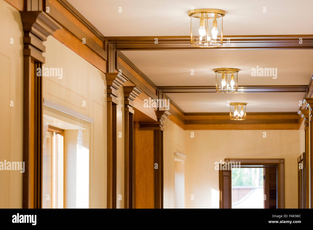 Dans le couloir intérieur maison écologique Banque D'Images