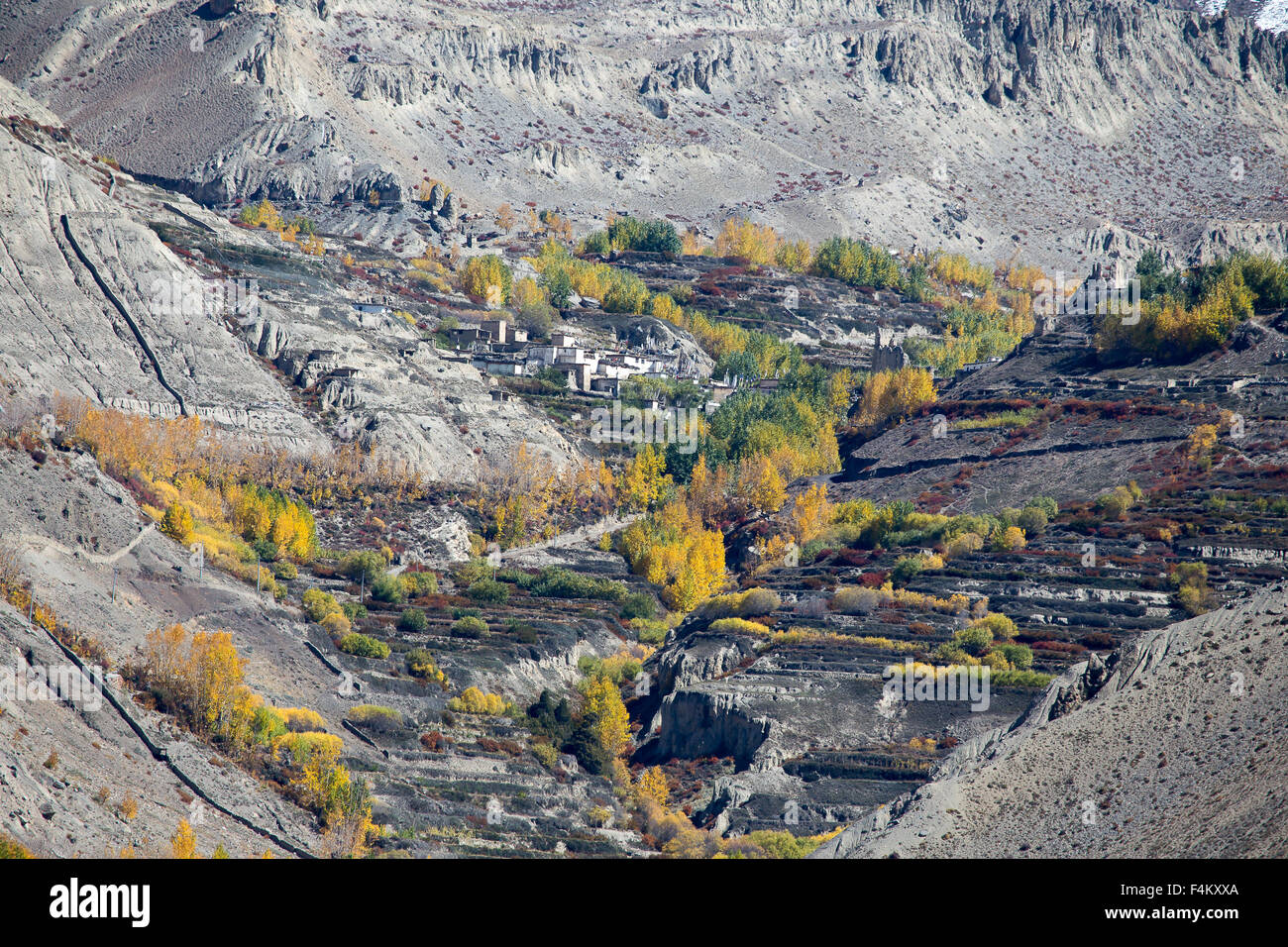 Paysage à couper le souffle autour de Muktinath village, Mustang, au Népal. Banque D'Images