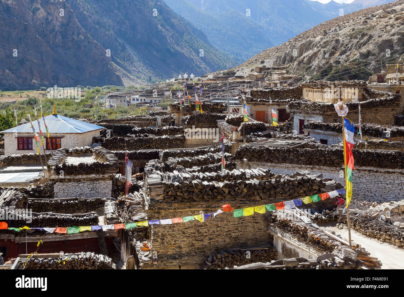 Vue sur le toit, village de Marpha, Mustang, au Népal. Banque D'Images