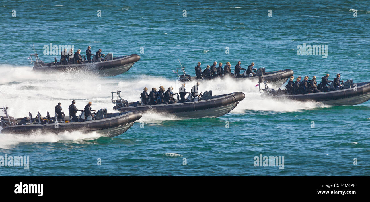 La Royal Navy sur l'exercice dans la Manche, UK Banque D'Images