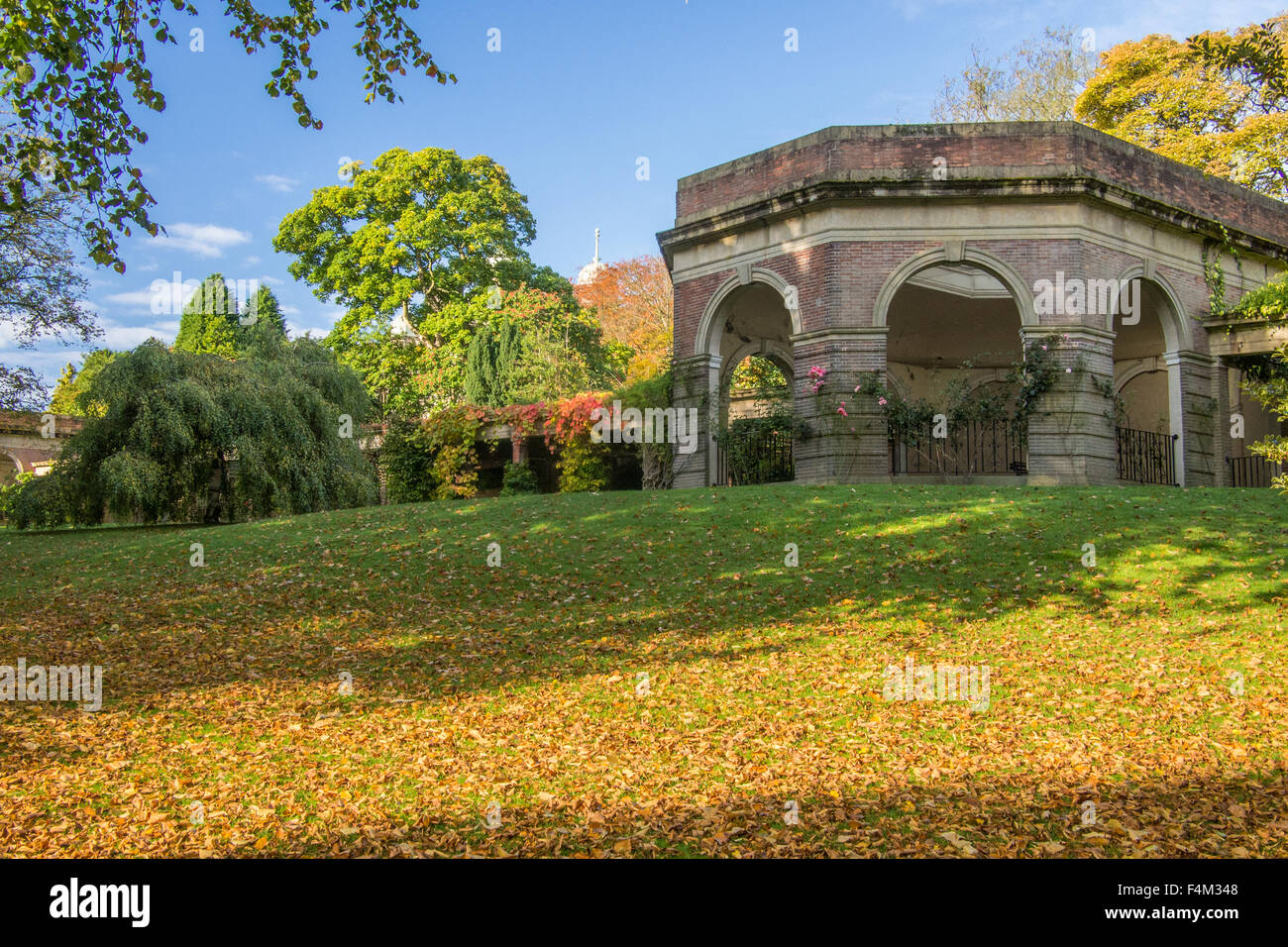 Valley Gardens, Harrogate, une ville thermale, North Yorkshire, Angleterre. Banque D'Images
