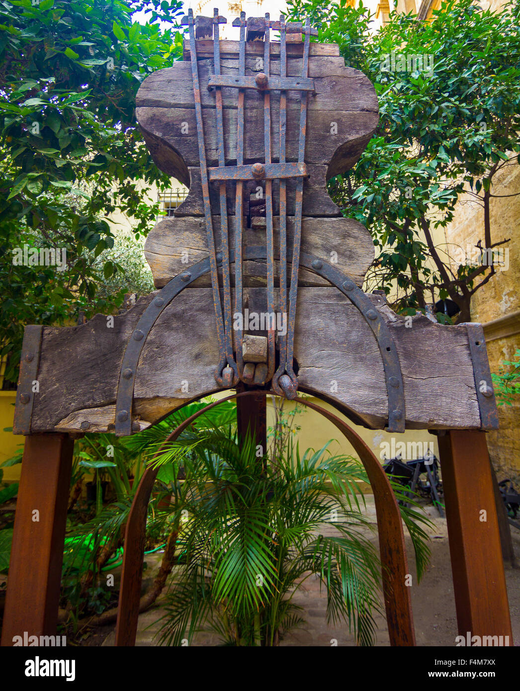 Transporteur original de l'ancienne cathédrale bell de Malaga, Espagne Banque D'Images
