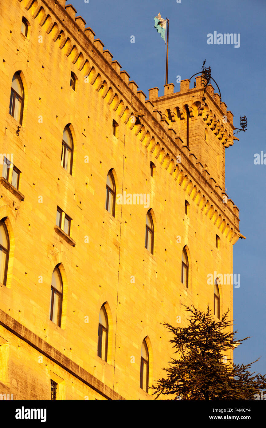 Ville de Saint-marin town hall le Palazzo Pubblico. San Marino. Banque D'Images