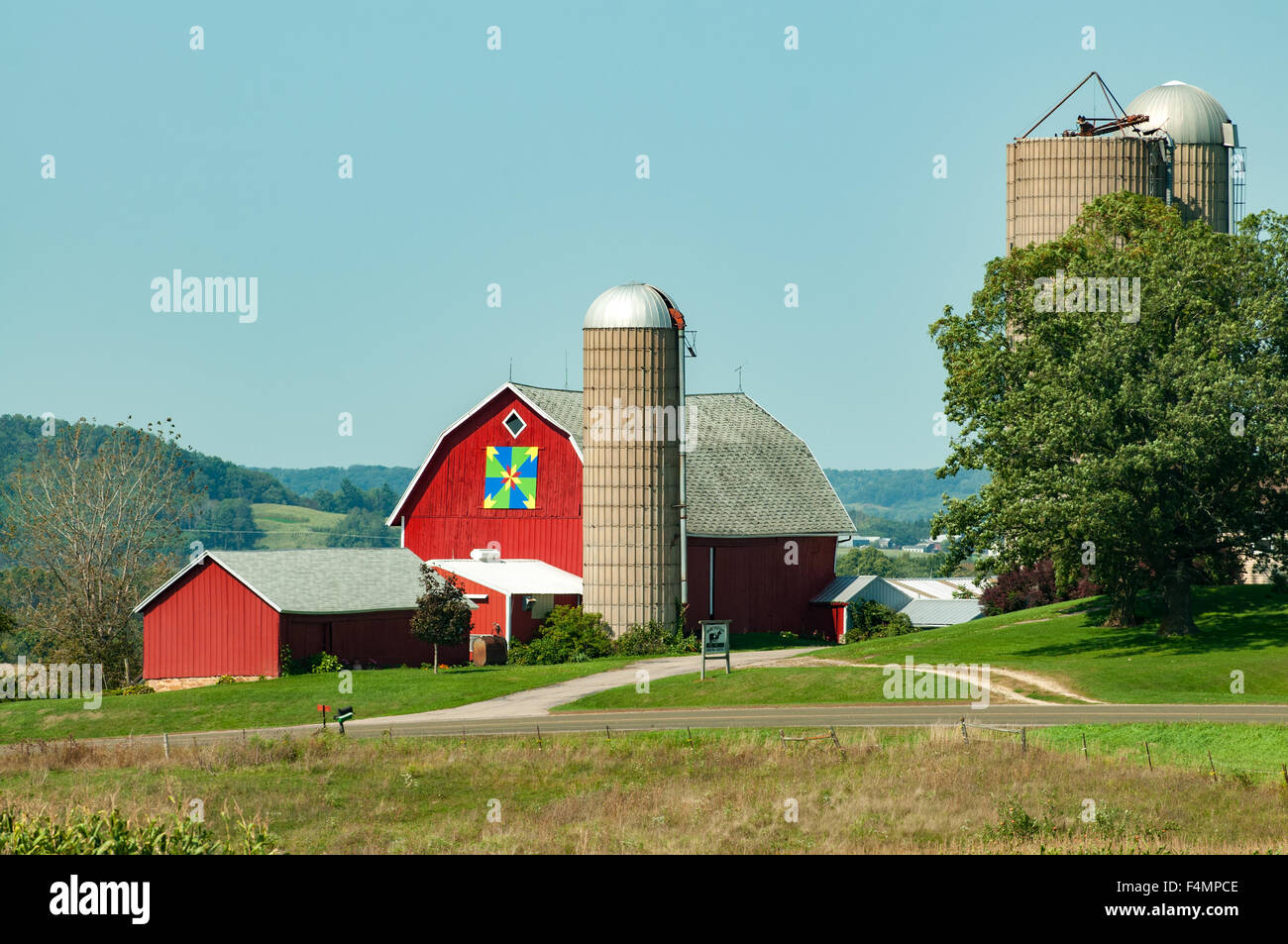 Les bâtiments de ferme près de Hillsboro, Wisconsin, États-Unis Banque D'Images