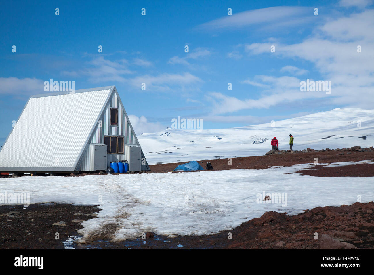 Le nouveau Baldvinsskali refuge de montagne sur le sentier, Fimmvorduhals Sudhurland, Islande. Banque D'Images