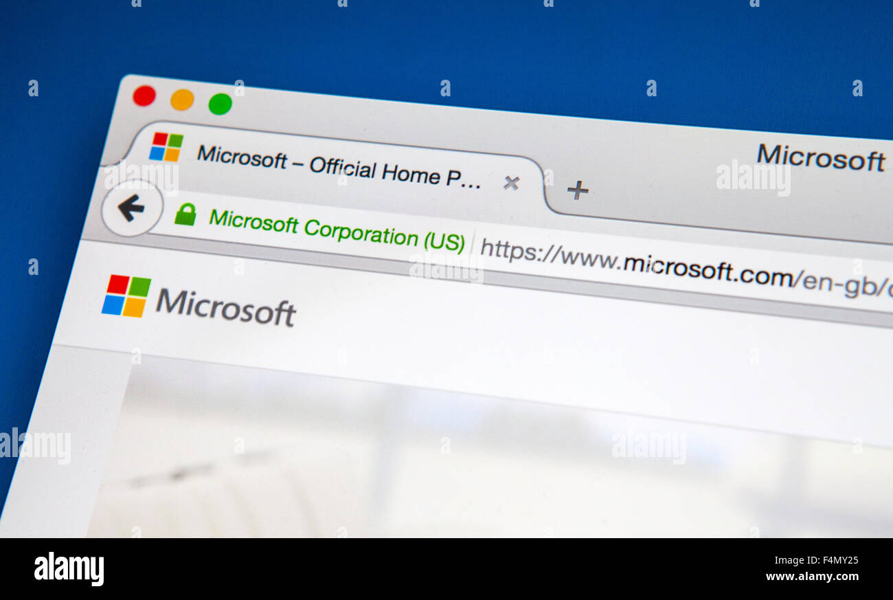 Londres, Royaume-Uni - 21 juin 2015 : à la recherche sur le site web officiel de Microsoft, le 21 juin 2015. Banque D'Images