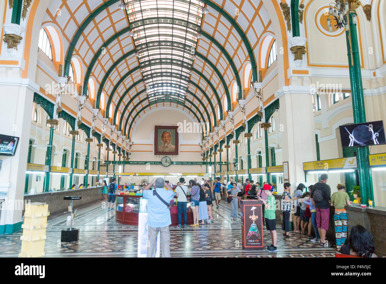 General Post Office construit entre 1886-1891 et est maintenant une attraction touristique dans le centre-ville de Ho Chi Minh, Vietnam Banque D'Images