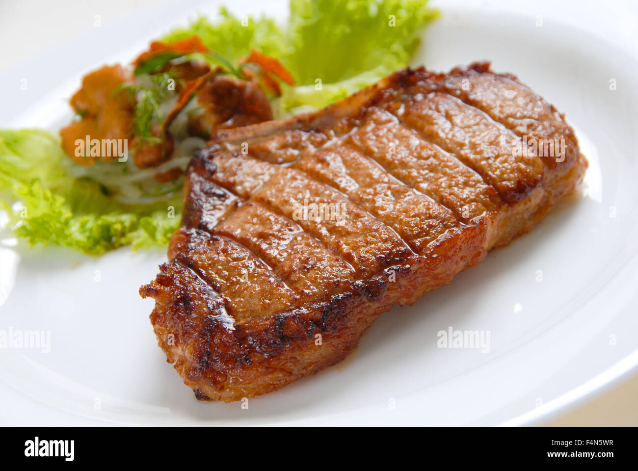 La culture mondiale, du pain et du blé, de l'alimentation humaine,le jus d'ananas, jus de tomate, de l'alimentation, de l'alimentation vert, Gâteau au chocolat, émincé Banque D'Images