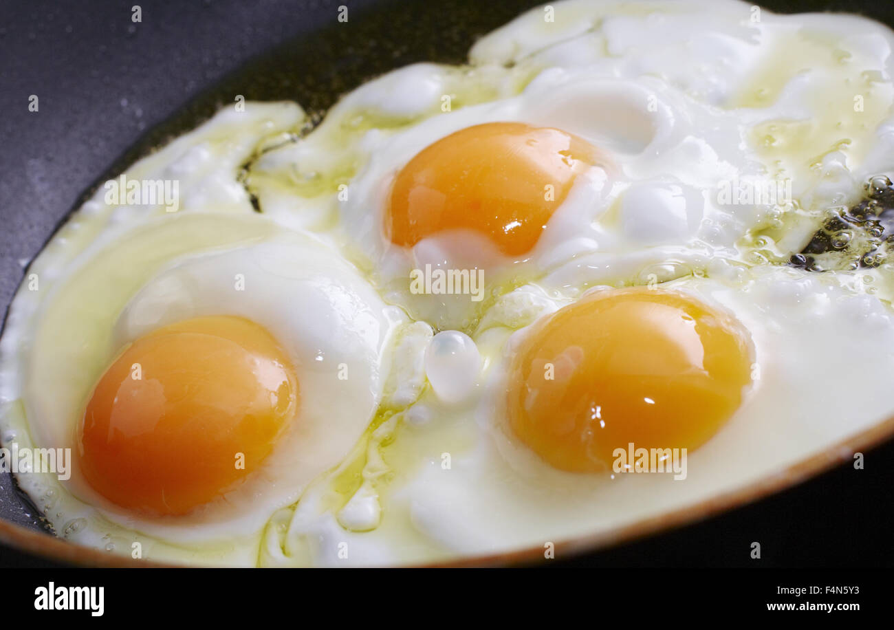 La culture mondiale, du pain et du blé, de l'alimentation humaine,le jus d'ananas, jus de tomate, de l'alimentation, de l'alimentation vert, Œufs Fire Banque D'Images