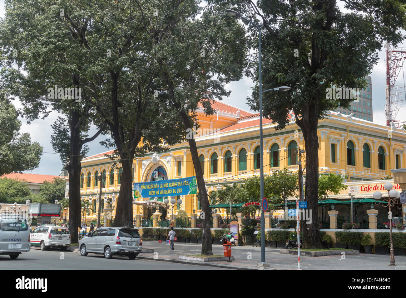 General Post Office construit entre 1886-1891 et est maintenant une attraction touristique dans le centre-ville de Ho Chi Minh, Vietnam Banque D'Images