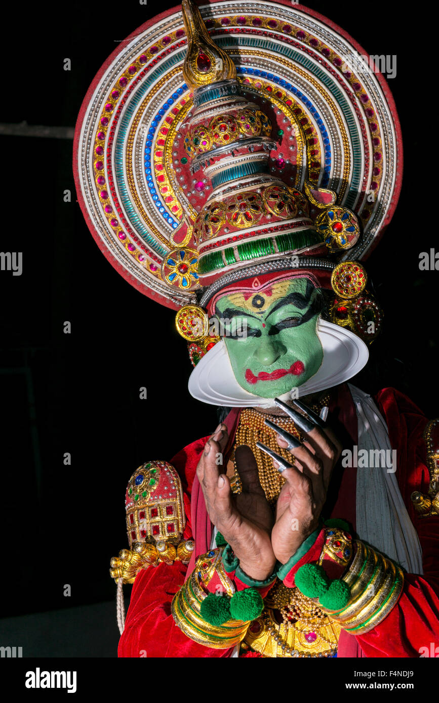 Un katakali est artiste posant avec la composition du caractère jayantha Banque D'Images