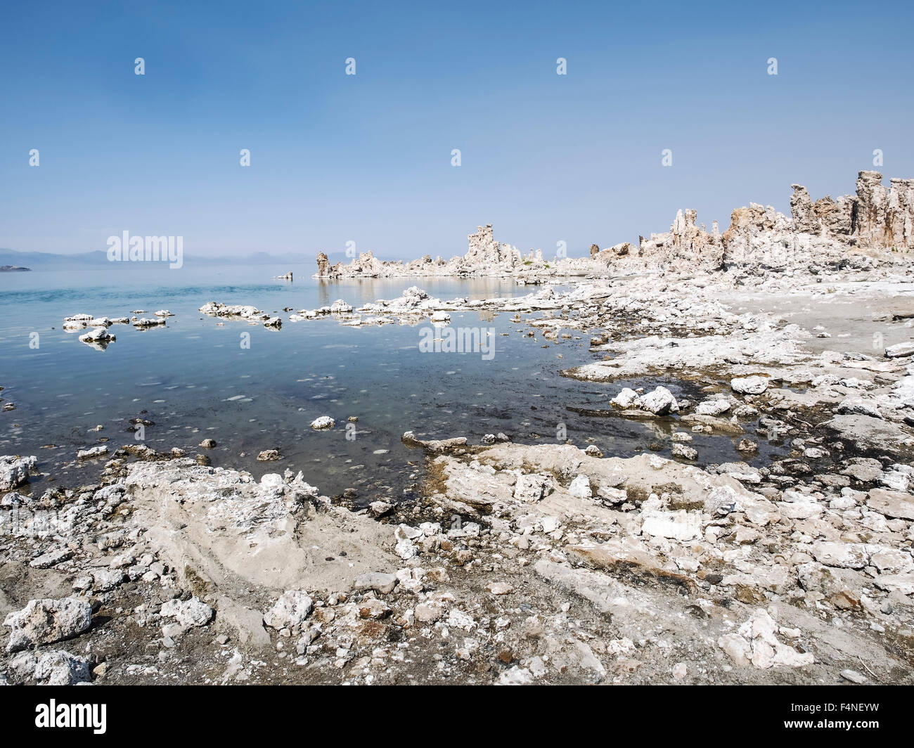 États-unis, Californie, l'Est de la Sierra, des formations de roche de tuf, Mono Lake Tufa State Parc Naturel Banque D'Images