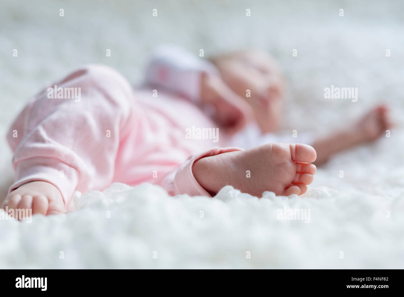 Pied De Naissance Bebe Fille Photo Stock Alamy Pied De Naissance Bebe Fille Photo Stock Alamy