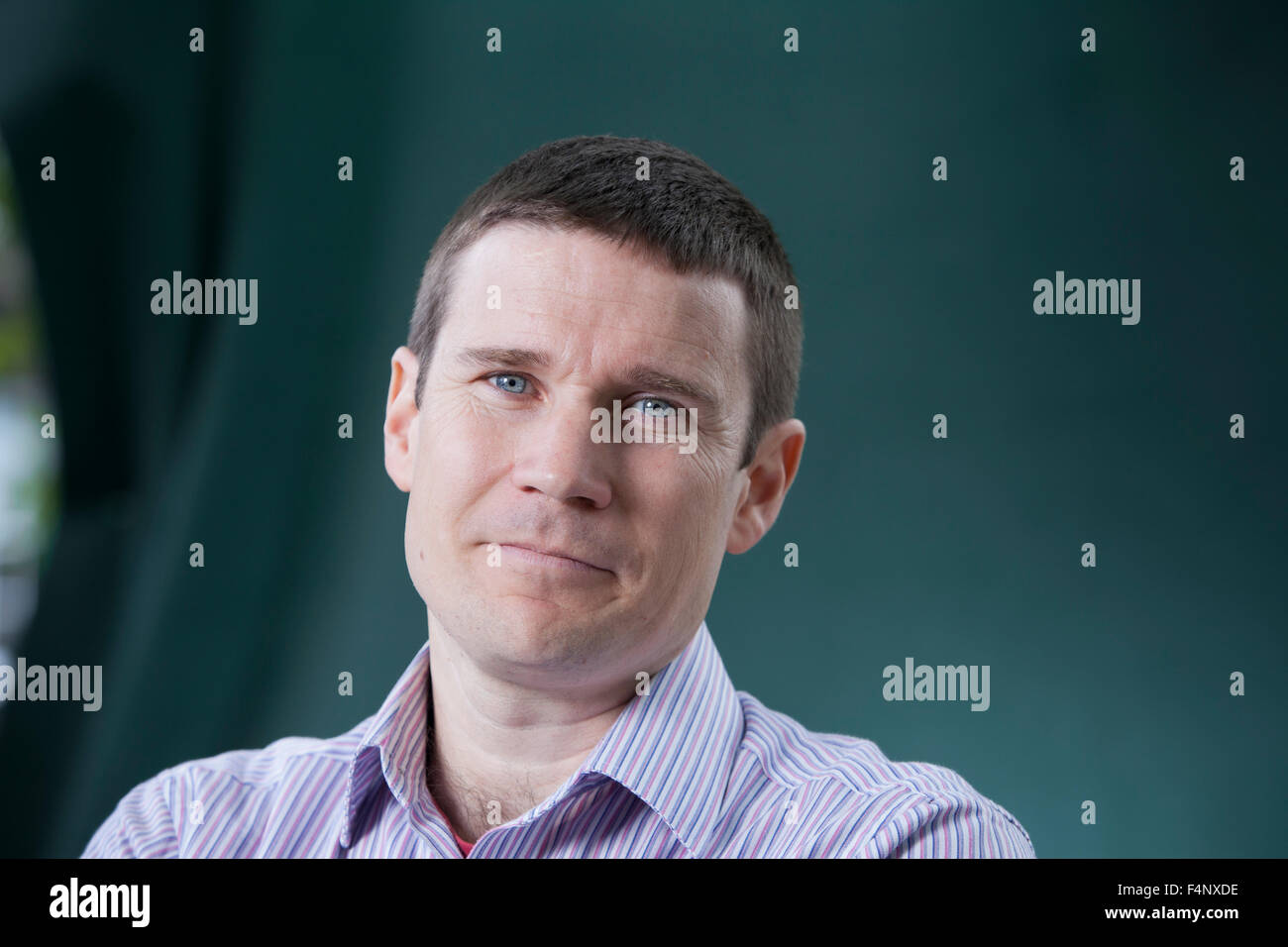 Gavin Francis, le médecin et écrivain écossais, à l'Edinburgh International Book Festival 2015. Édimbourg, Écosse, Royaume-Uni Banque D'Images