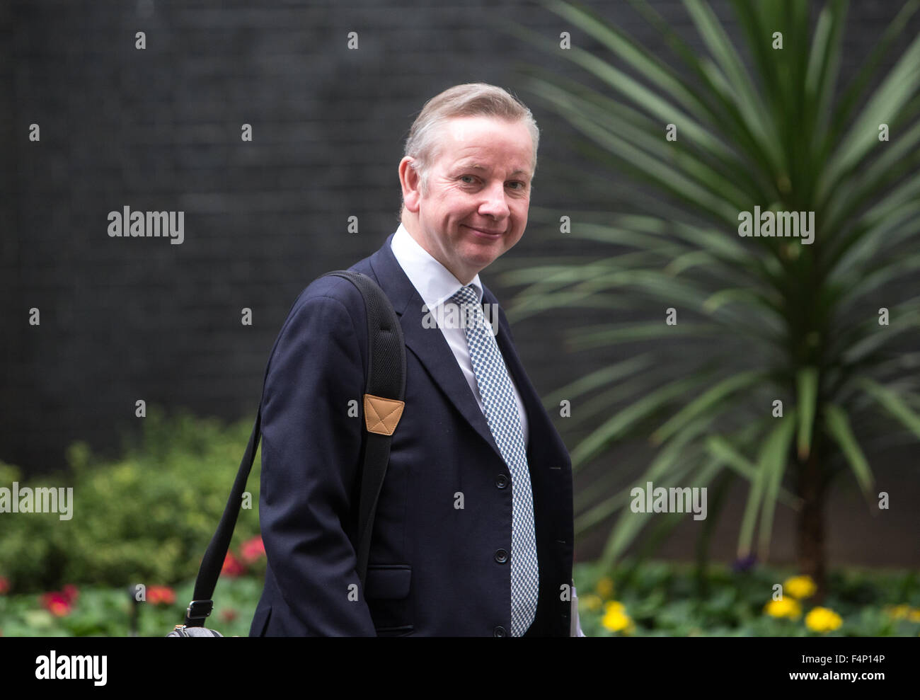 Michel Gove,l,secrétaire de la Justice quitte Downing Street,après une réunion du Cabinet Banque D'Images