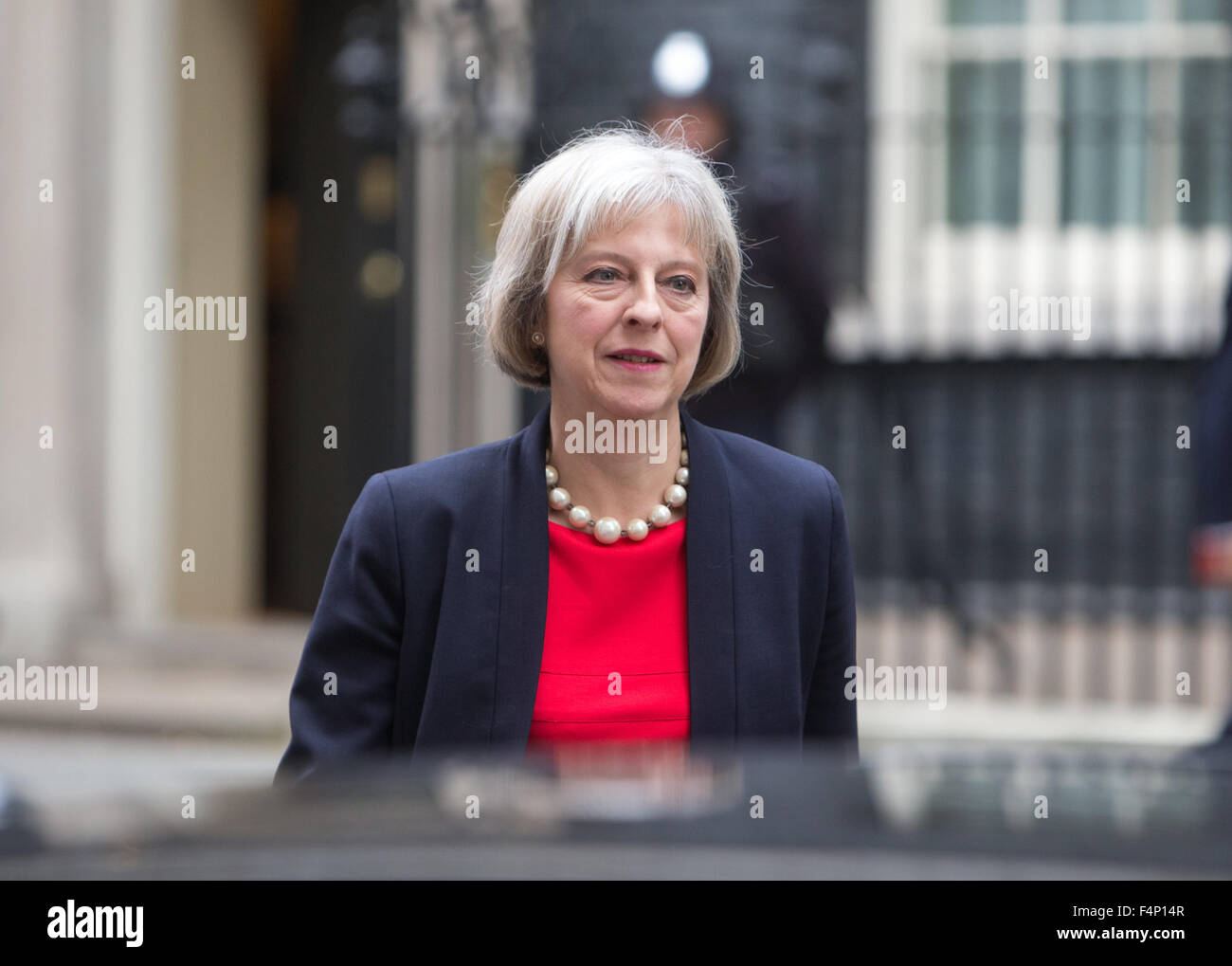 Theresa Mai,Accueil,secrétaire quitte Downing Street après une réunion du cabinet Banque D'Images