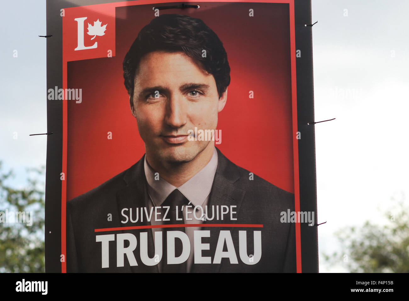 Le premier ministre du Canada, Justin Trudeau's affiches de campagne à Montréal, Québec Banque D'Images