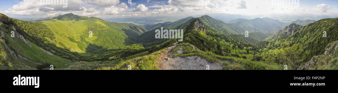 Panorama pittoresque des montagnes Mala Fatra en Slovaquie Banque D'Images