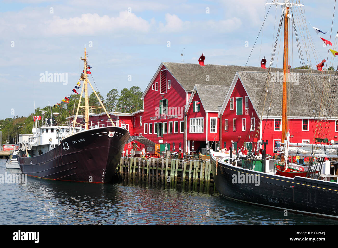 5 août 2014, Lunenburg, Nouvelle-Écosse : vue sur la célèbre façade portuaire de Lunenburg, Nouvelle-Écosse Un UNESCO World Heritage site. Banque D'Images