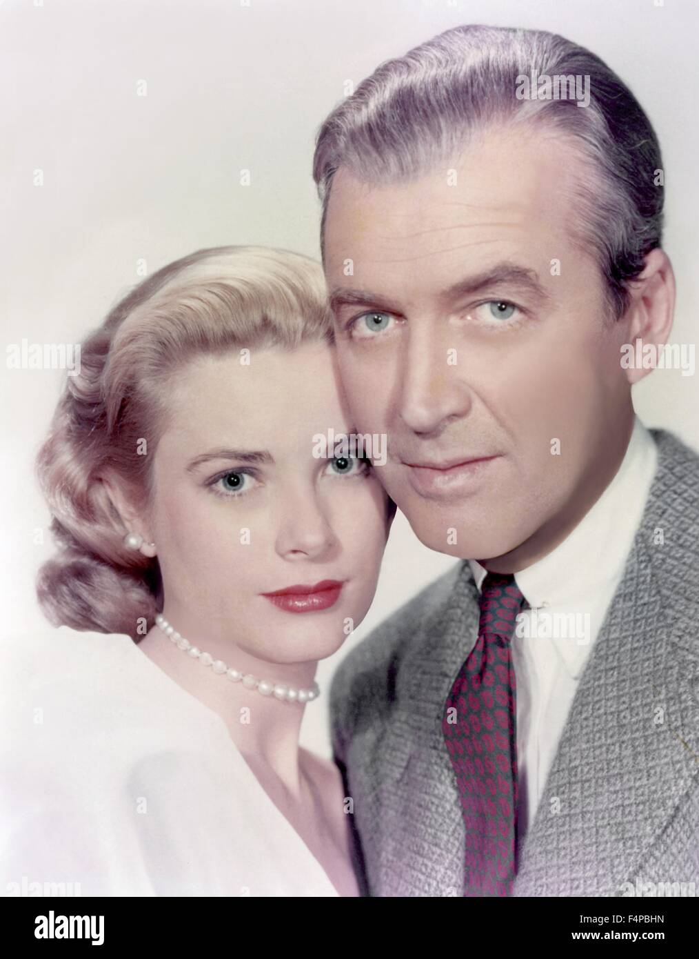 Grace Kelly, James Stewart / Fenêtre Arrière 1954 réalisé par Alfred Hitchcock Banque D'Images Grace Kelly, James Stewart / Fenêtre Arrière 1954 réalisé par Alfred Hitchcock Banque D'Images