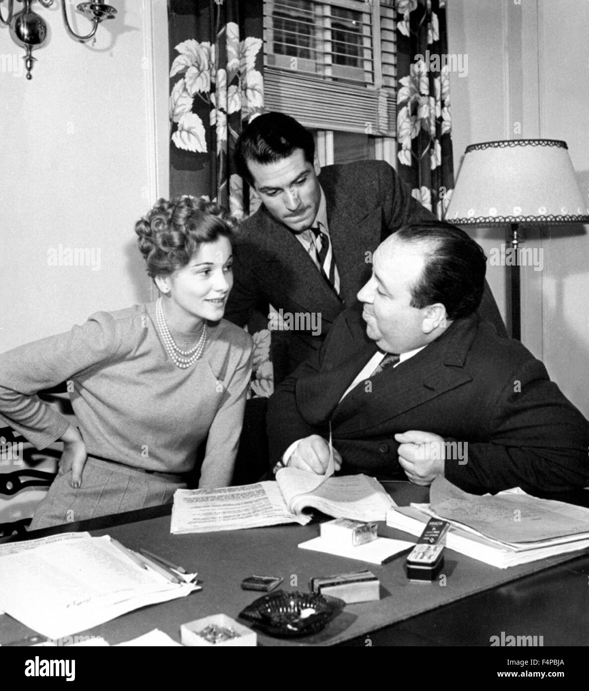 Alfred Hitchcock avec Joan Fontaine et Laurence Olivier. Banque D'Images
