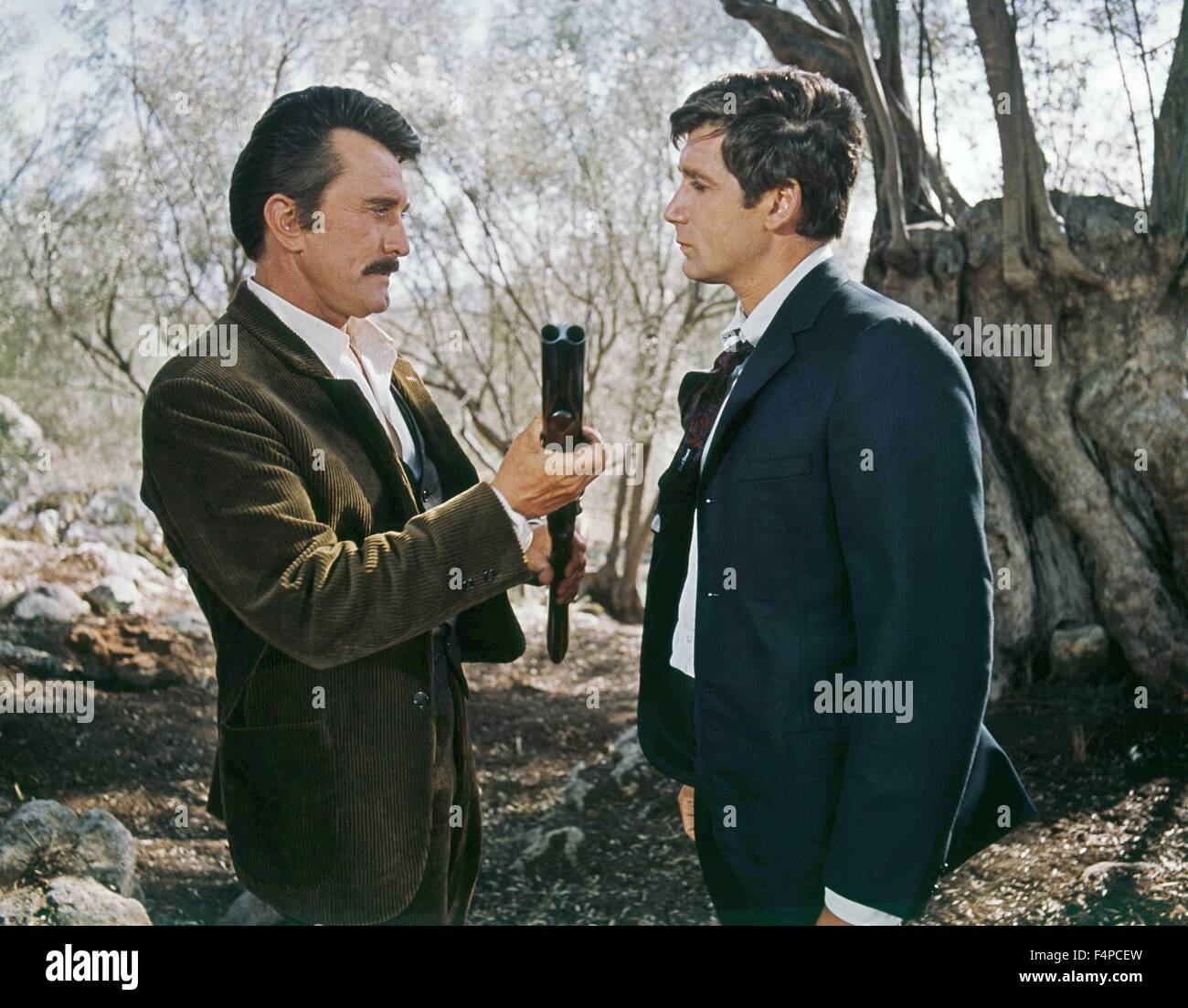 Kirk Douglas, Alex Cord / La Fraternité 1969 réalisé par Martin Ritt Banque D'Images