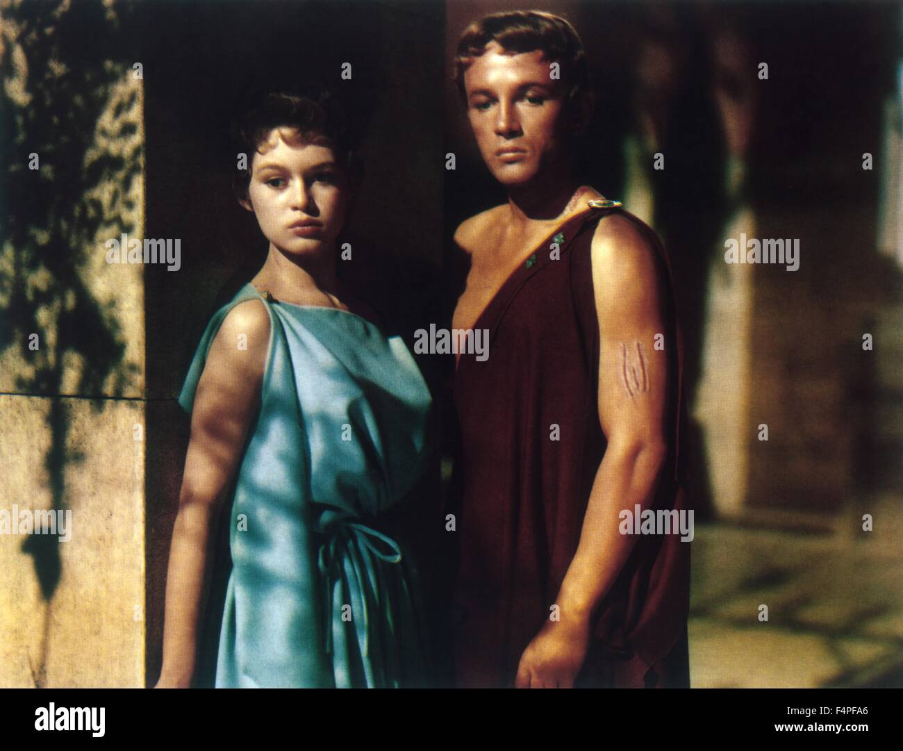 Brigitte Bardot et Jacques Sernas / Helen of Troy / 1954 réalisé par Robert Wise Banque D'Images