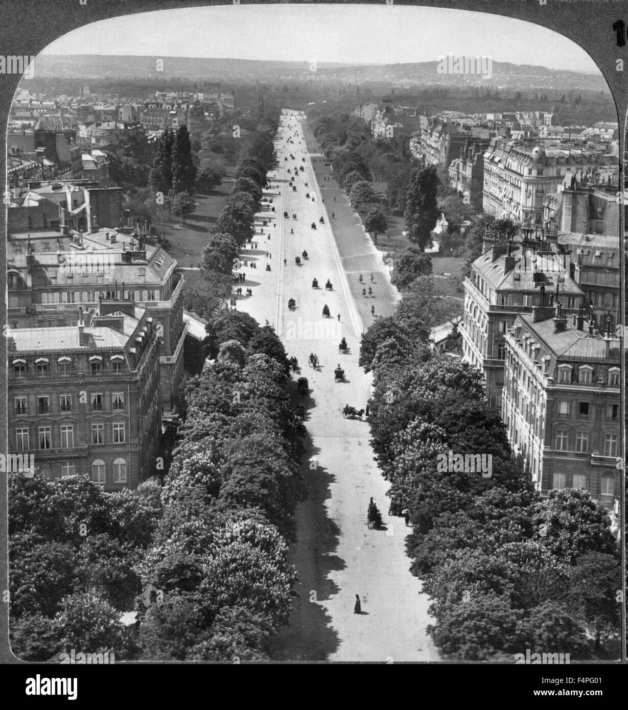 Avenue Bois de Boulogne Vue de l'Arc de Triomphe à l'ouest vers le Mont Valerien Paris France Underwood & Underwood seule image Banque D'Images