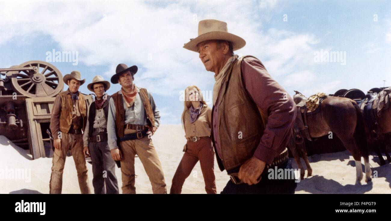 Ben Johnson, Christopher George, Rod Taylor, Ann-Margret et John Wayne / les voleurs de train / 1973 réalisé par Burt Kennedy Banque D'Images